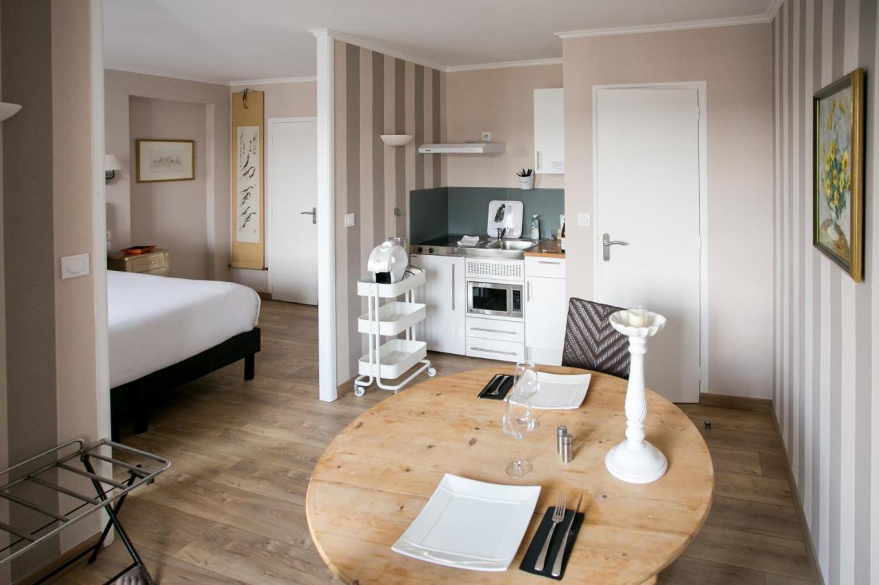 Le Cotentin Appart'Hotels & Restaurant Le Cot' Portbail Εξωτερικό φωτογραφία
