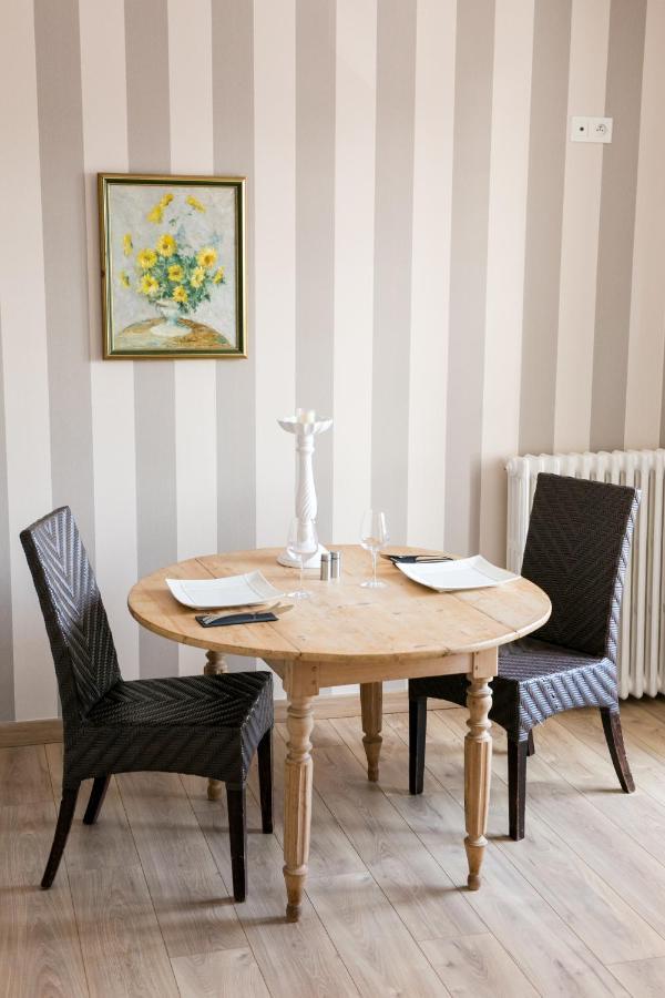 Le Cotentin Appart'Hotels & Restaurant Le Cot' Portbail Εξωτερικό φωτογραφία